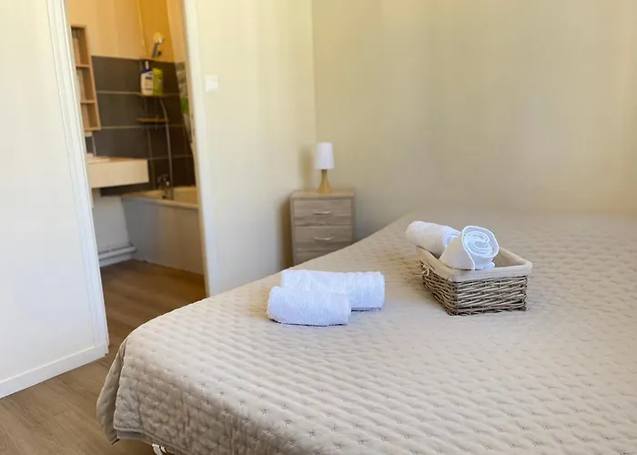 Apartment Le Sablier - Centre - 15 Min Du Futuroscope Poitiers